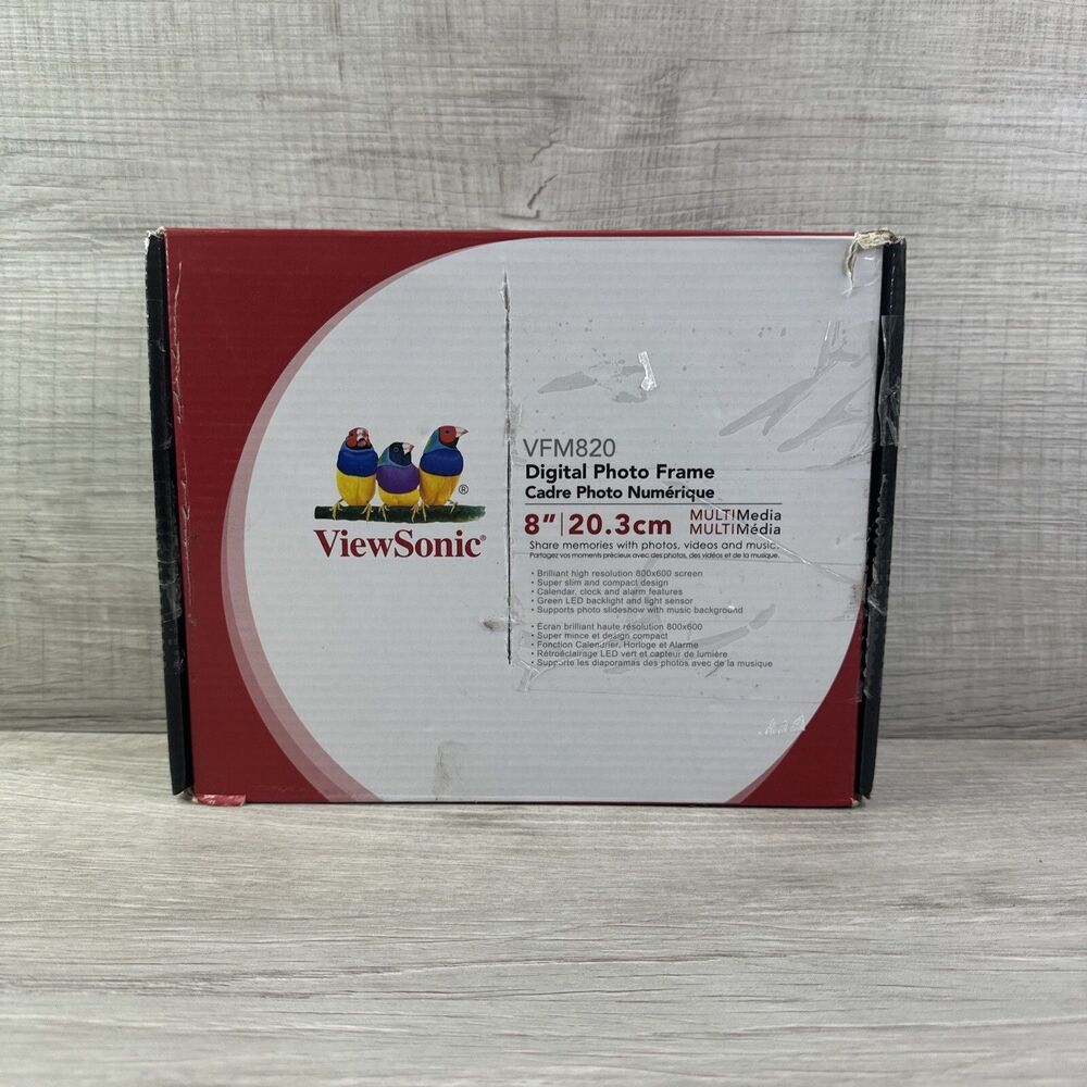 ViewSonic 8” Digital Photo Frame w/Auto On/Off Light Sensor VFM820-50 Black